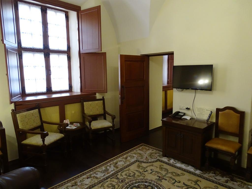 Hotel Monastyrski Minsk City Centre Екстер'єр фото