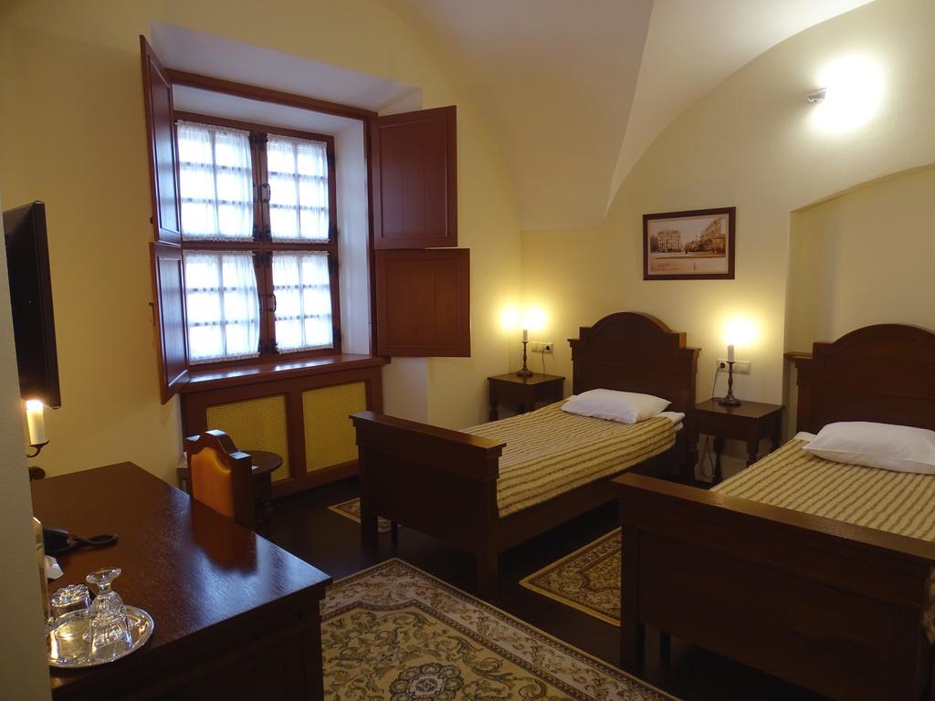 Hotel Monastyrski Minsk City Centre Екстер'єр фото