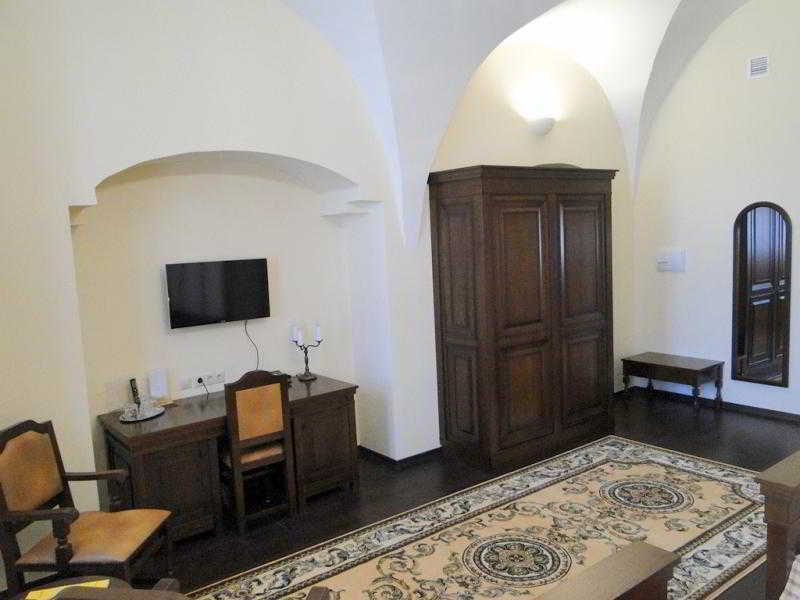 Hotel Monastyrski Minsk City Centre Екстер'єр фото