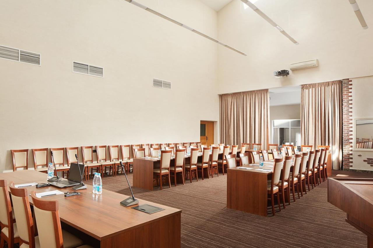 Hotel Monastyrski Minsk City Centre Екстер'єр фото